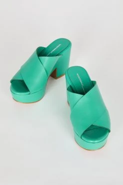 Intentionally Blank DAME HEELED PLATFORM Jade