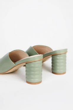 Intentionally Blank KAMIKA HEEL Sage