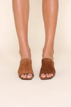 Intentionally Blank TRIX MULE Cognac SHOES