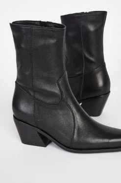 Intentionally Blank SHOES MATTIE HEELED BOOT Black