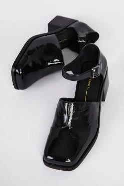 Intentionally Blank MARTY MARY JANE Black 10 Intentionally Blank MARTY MARY JANE Black