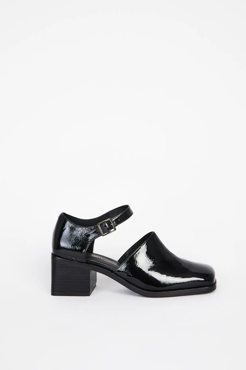 Intentionally Blank MARTY MARY JANE Black 8 Intentionally Blank MARTY MARY JANE Black