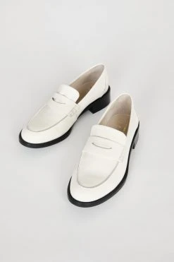 Intentionally Blank NEIGHBOR LOAFER Cream SHOES