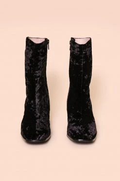 Intentionally Blank SHOES Hype BOOT Black Velvet