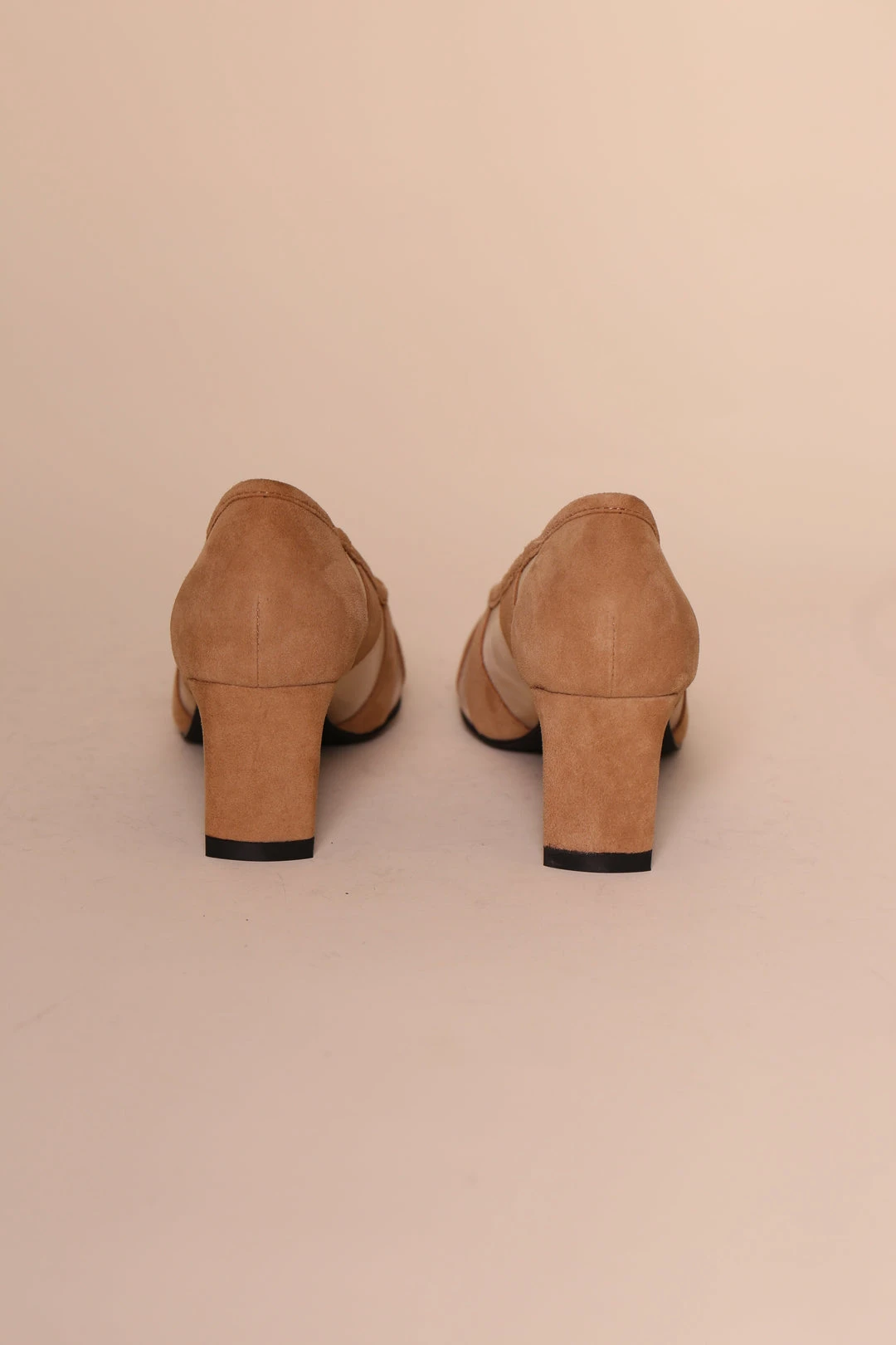Intentionally Blank ART HEEL Sand Suede 4 Intentionally Blank ART HEEL Sand Suede
