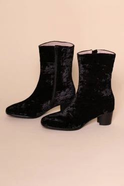 Intentionally Blank SHOES Hype BOOT Black Velvet