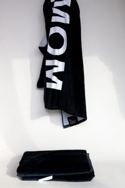 Intentionally Blank FUN MOM BEACH TOWEL LIFELIFE