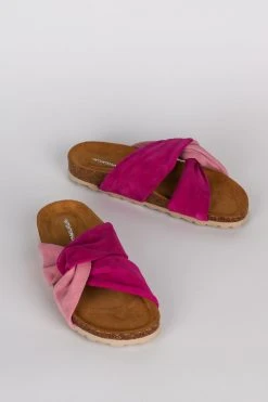 Intentionally Blank JORDANA SANDAL Fuchsia Combo