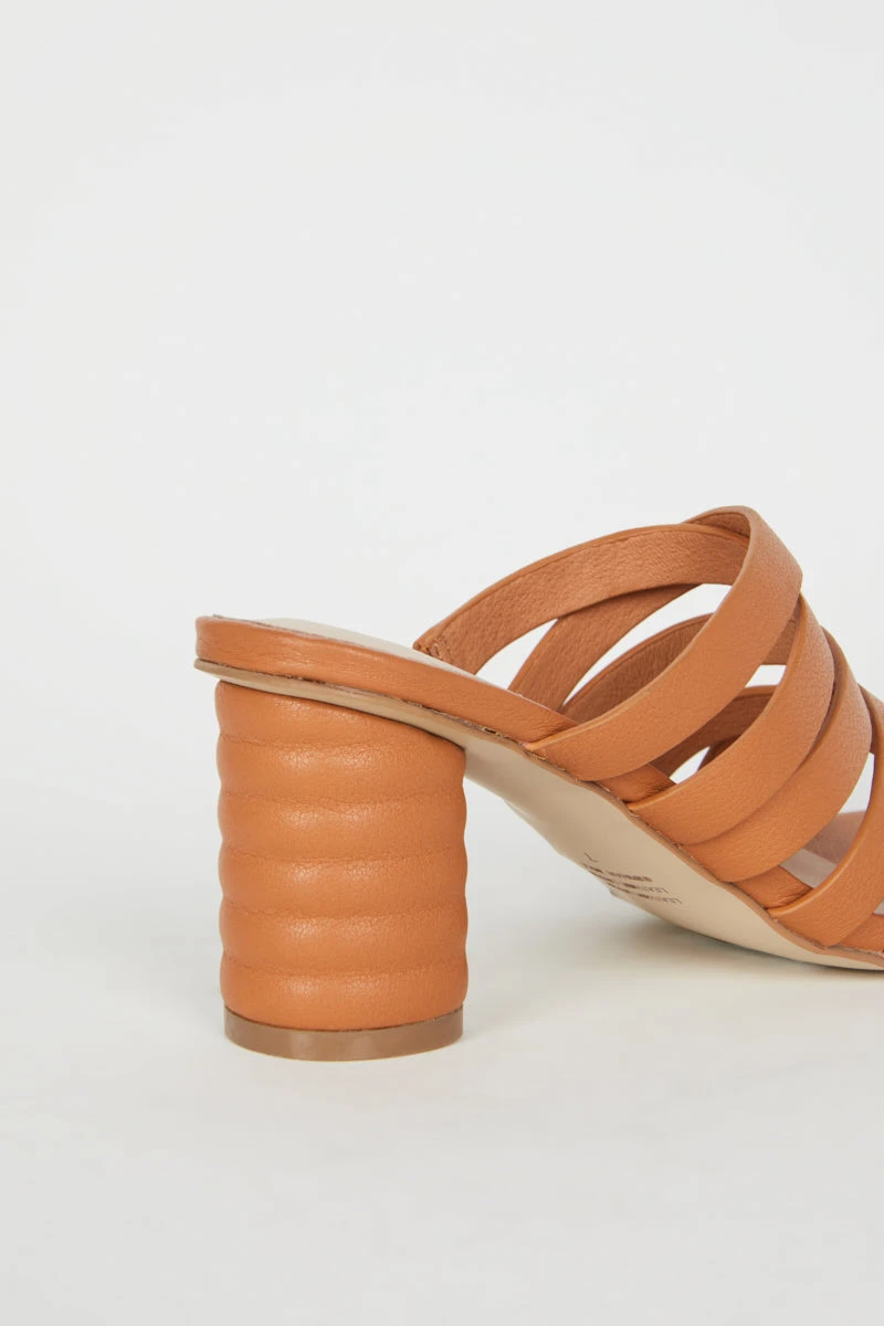 Intentionally Blank KAMRY HEEL Canyon NEW SHOES 7 Intentionally Blank KAMRY HEEL Canyon NEW SHOES