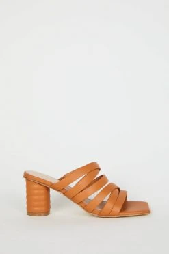 Intentionally Blank KAMRY HEEL Canyon NEW SHOES 13 Intentionally Blank KAMRY HEEL Canyon NEW SHOES