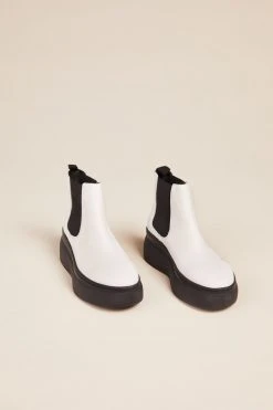 Intentionally Blank KAVIN FLATFORM BOOT White