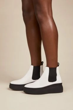 Intentionally Blank KAVIN FLATFORM BOOT White