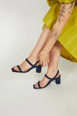 Intentionally Blank KIFTON HEEL Navy