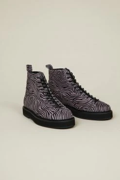 Intentionally Blank KIRK HI TOP Lilac SHOES