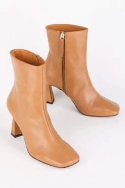 Intentionally Blank SHOES LINDA HEELED BOOT Camel