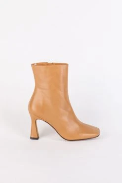 Intentionally Blank SHOES LINDA HEELED BOOT Camel