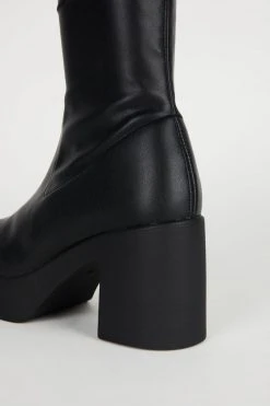 Intentionally Blank MARLOWE PLATFORM BOOT Black Vegan