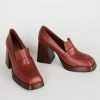 Intentionally Blank MOORE OXFORD HEEL Crimson