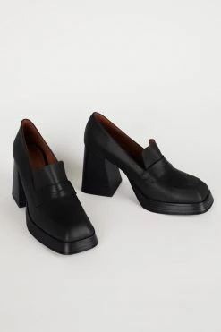 Intentionally Blank SHOES MOORE OXFORD HEEL Black