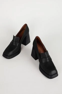 Intentionally Blank SHOES MOORE OXFORD HEEL Black
