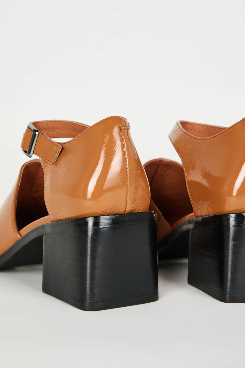 Intentionally Blank MARTY MARY JANE Canyon NEW ARRIVALS 6 Intentionally Blank MARTY MARY JANE Canyon NEW ARRIVALS