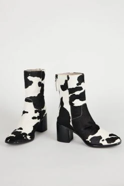 Intentionally Blank PG BOOT Moo SHOES