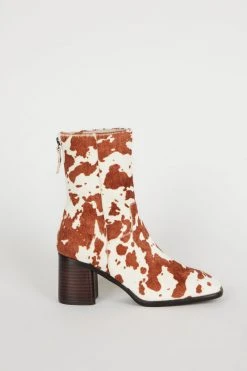 Intentionally Blank PG BOOT Moo Brown SHOES