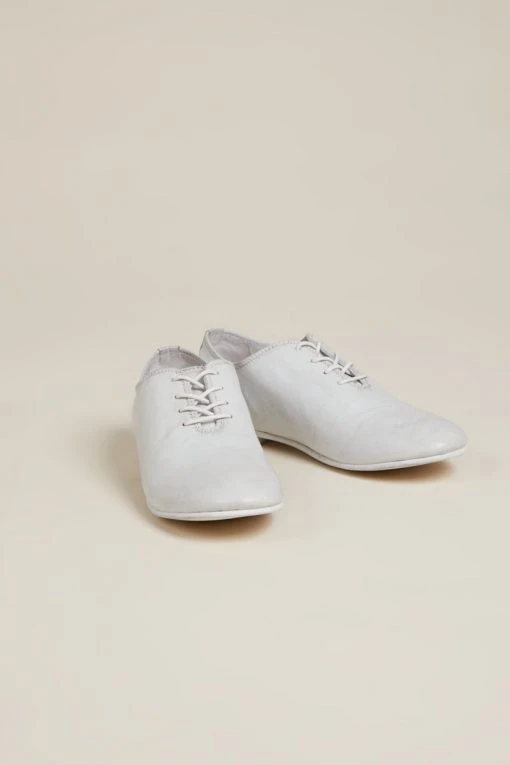 Intentionally Blank PK SNEAKER Ice