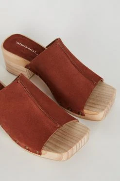 Intentionally Blank PS I LOVE YOU CLOG Chestnut