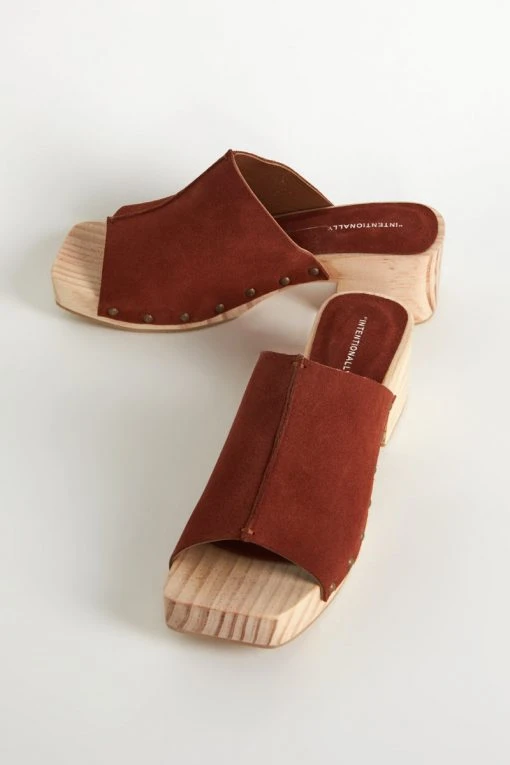 Intentionally Blank PS I LOVE YOU CLOG Chestnut