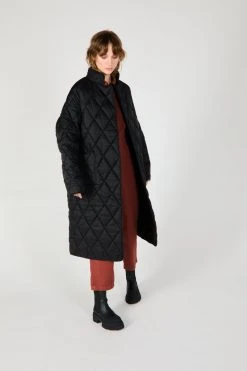Intentionally Blank PLETE QUILTED COAT
