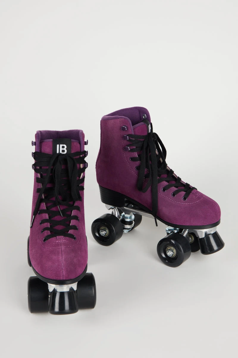 Intentionally Blank IB ROLLER SKATES RINK ROLLER SKATE Electric Plum 4 Intentionally Blank IB ROLLER SKATES RINK ROLLER SKATE Electric Plum