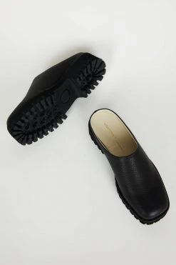 Intentionally Blank NEW SHOES RISE UP MULE Black