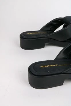 Intentionally Blank ROMI SANDAL Black NEW SHOES