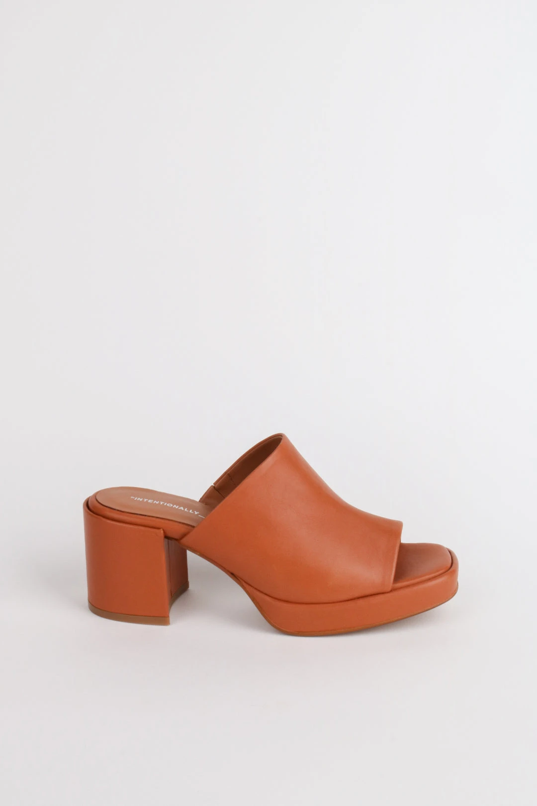 Intentionally Blank TRILOGY PLATFORM MULE Whiskey NEW ARRIVALS 8 Intentionally Blank TRILOGY PLATFORM MULE Whiskey NEW ARRIVALS