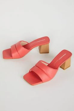 Intentionally Blank NEW ARRIVALS TABBI HEEL Coral