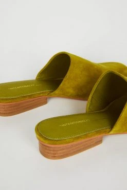 Intentionally Blank TOUCH SLIP ON Cumin