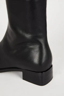 Intentionally Blank TOUR BOOT Black