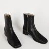 Intentionally Blank TOUR BOOT Black 1 Intentionally Blank TOUR BOOT Black