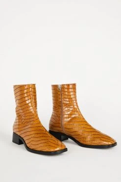 Intentionally Blank TOUR BOOT Tan Croc