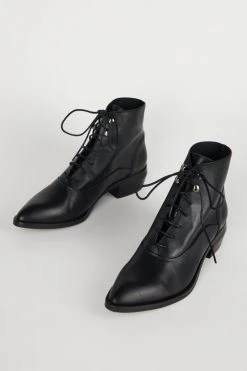 Intentionally Blank WEST HEELED BOOT BLACK SHOES
