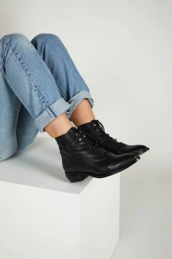 Intentionally Blank WEST HEELED BOOT BLACK SHOES