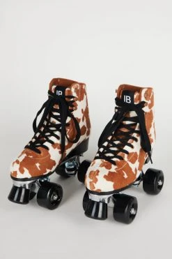 Intentionally Blank WHIP IT ROLLER SKATE Tan Moo