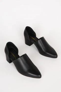 Intentionally Blank SHOES PERF-HI HEEL Black