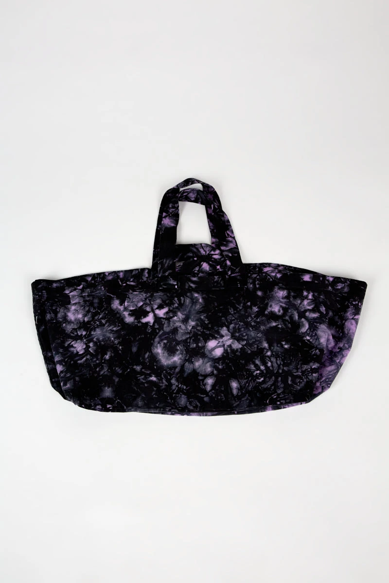 Intentionally Blank TIE DYE WEEKENDER BAG XL ACCESSORIES 4 Intentionally Blank TIE DYE WEEKENDER BAG XL ACCESSORIES
